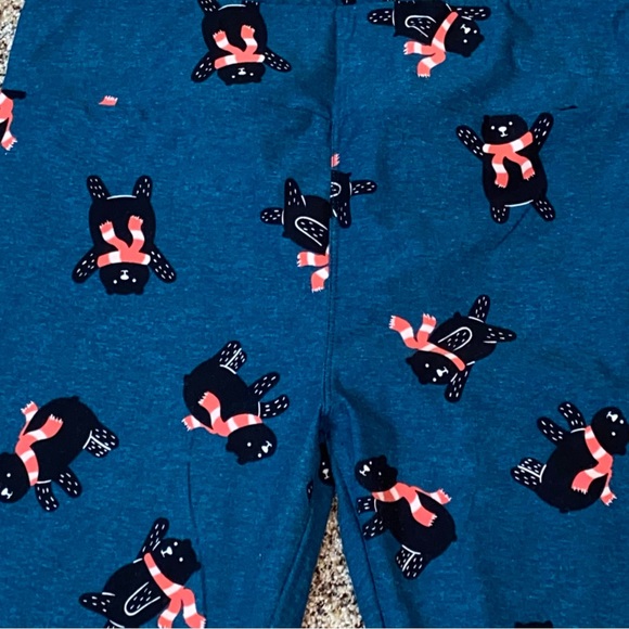 LuLaRoe Blue with black bears wearing scarves print leggings in women’s size TC - Picture 2 of 4